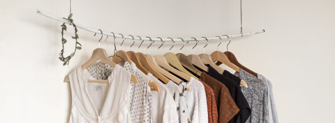 spring capsule wardrobe